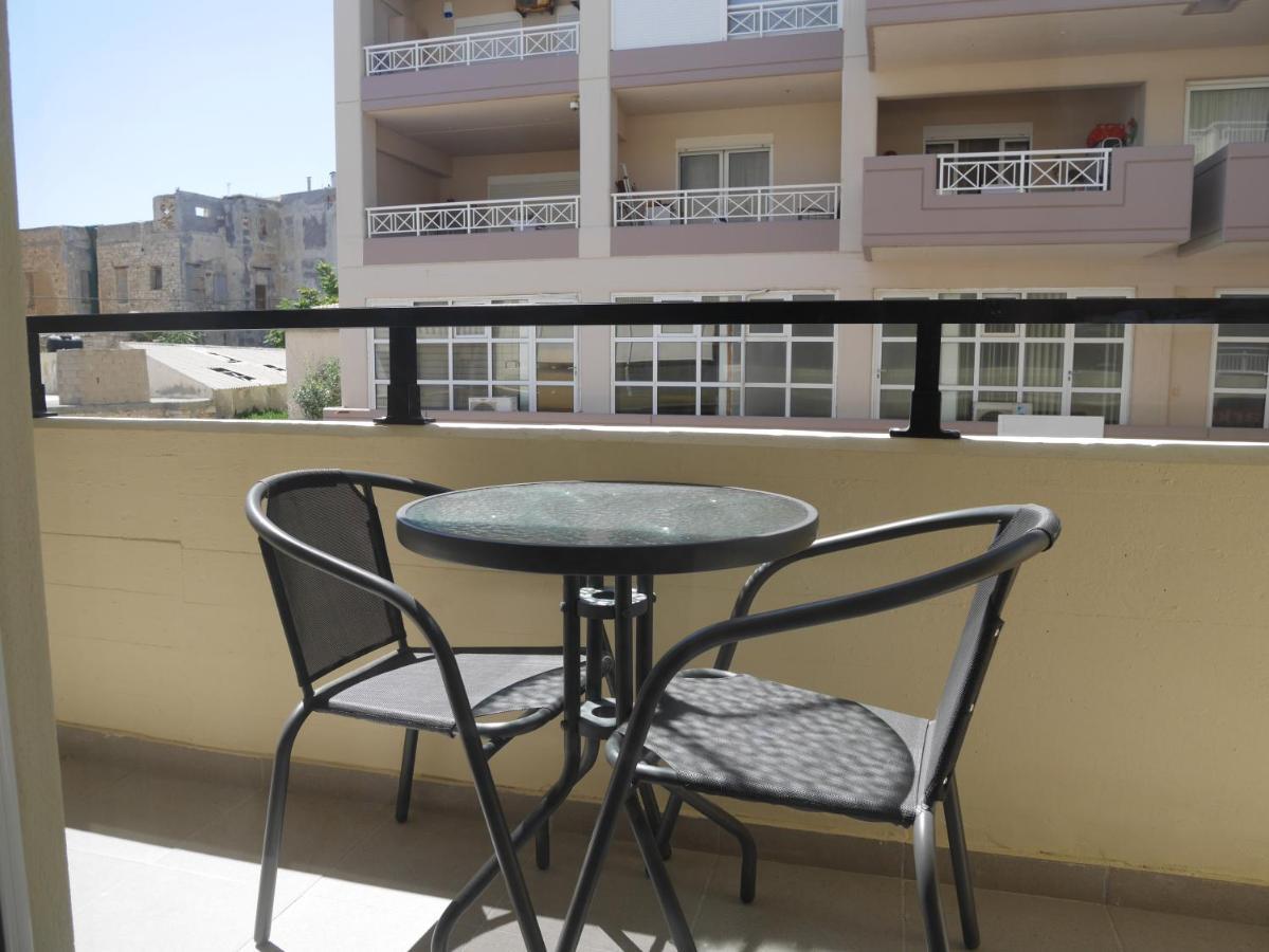 Porto Plaza City Center Apartment Ac/Wifi كاندية المظهر الخارجي الصورة